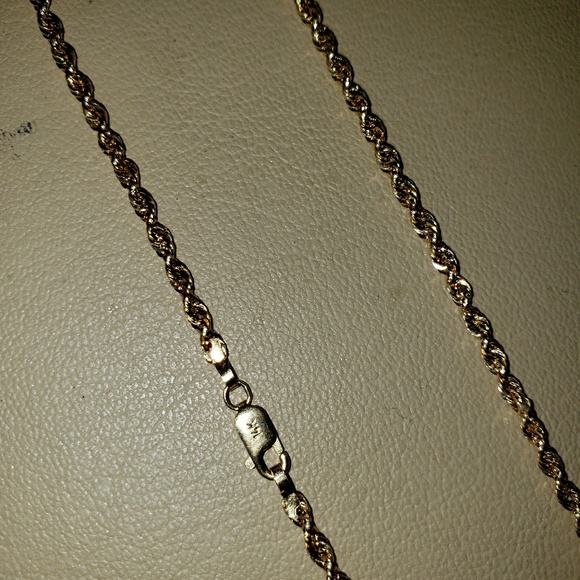 14k hollow gold chain - Picture 2 of 6